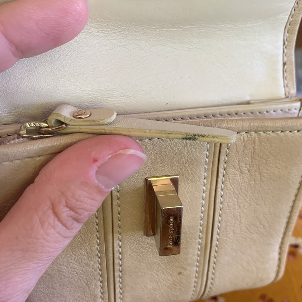 Kate Spade Vintage Trifold Cream Tan Leather  Wallet Gold Turn Lock Coin Purse - Picture 6 of 14